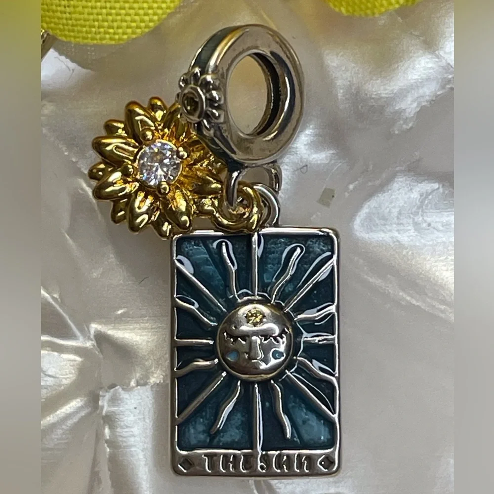 Bracelet Charm Tarot Card The Sun Sterling Silver - Picture 3 of 7